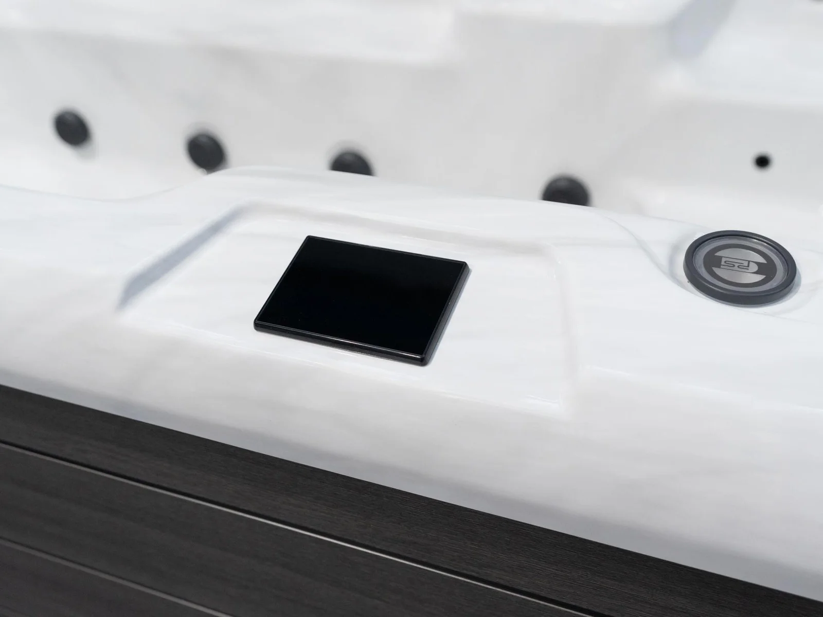 Spa de nage Titan — photo officielle 5