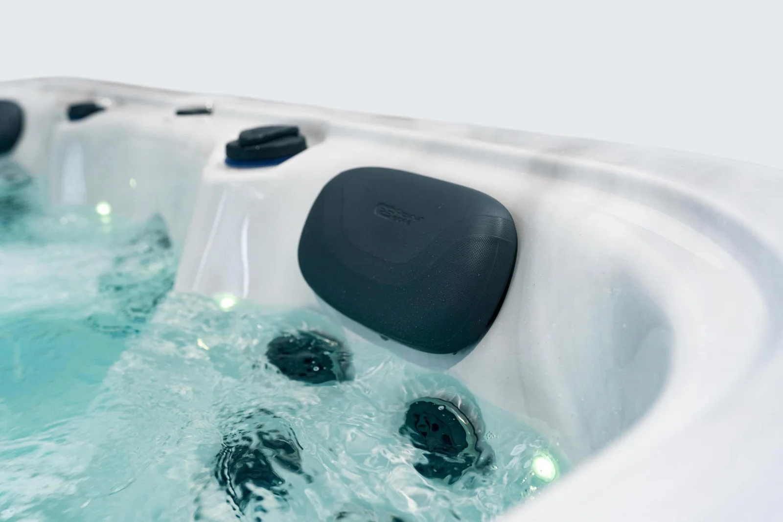 Spa de nage Titan — photo officielle 16