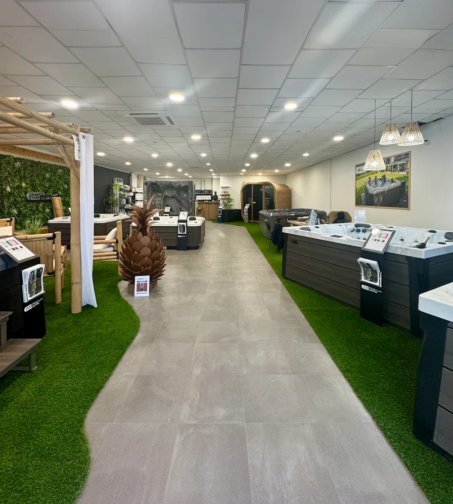 Showroom exclusif SIP Piscines & Spas situé à Lunel-Viel dans l'Hérault